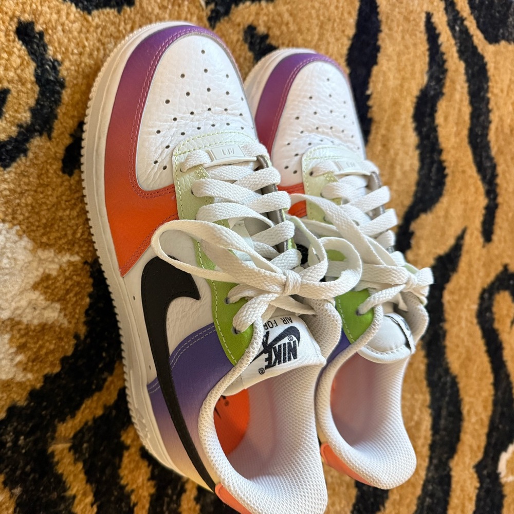 Nike Air force Low Women’s Multi Color Size 6.5